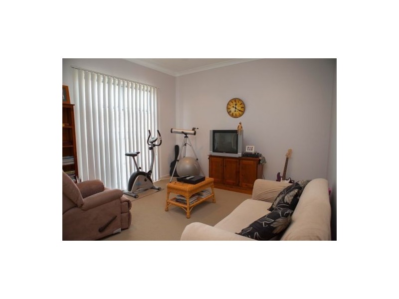30 Lachlan Drive, Oakhurst QLD 4650