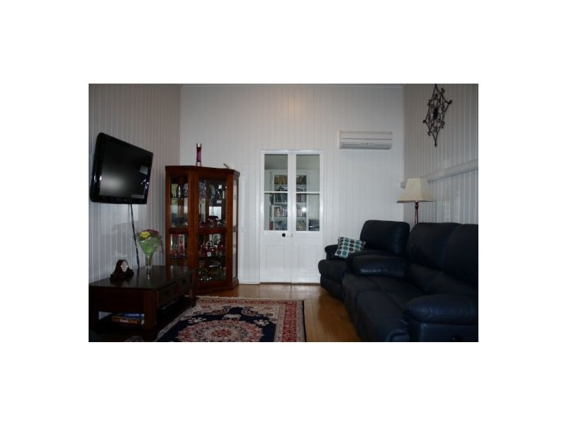 6 Crown Street, Maryborough QLD 4650