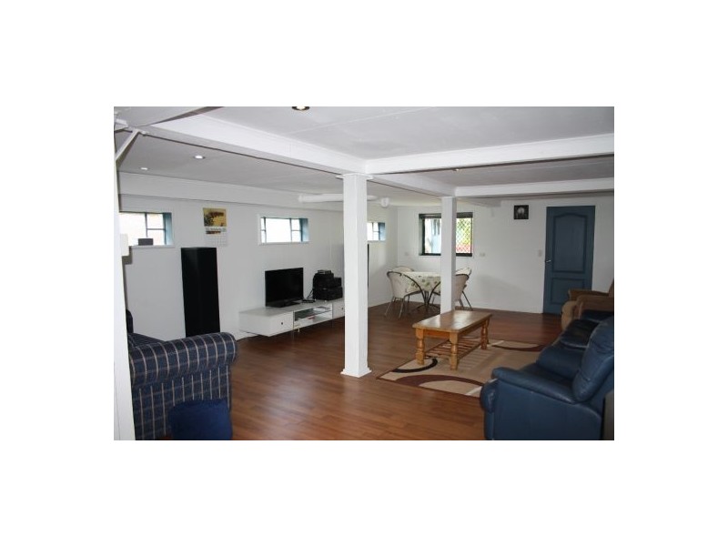 6 Crown Street, Maryborough QLD 4650