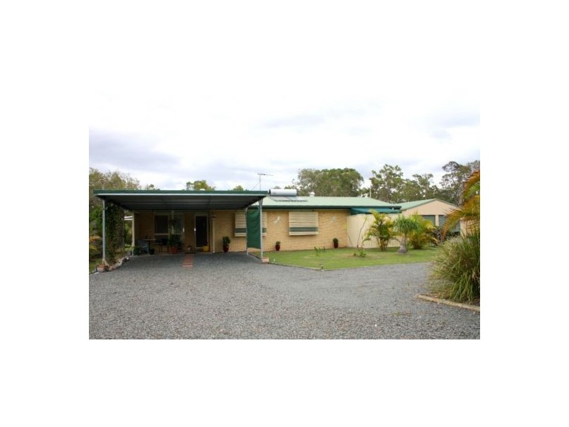 35 Loretto Drive, Oakhurst QLD 4650