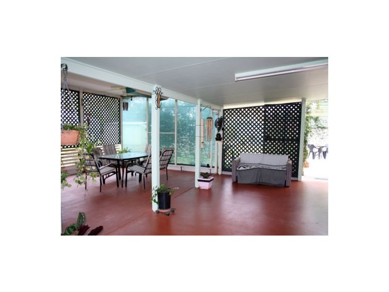 35 Loretto Drive, Oakhurst QLD 4650