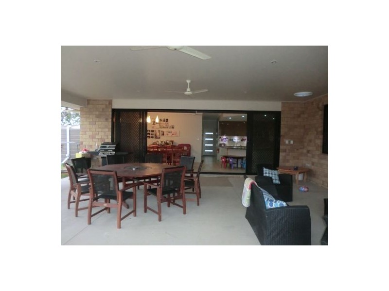 117 Woocoo Drive, Oakhurst QLD 4650