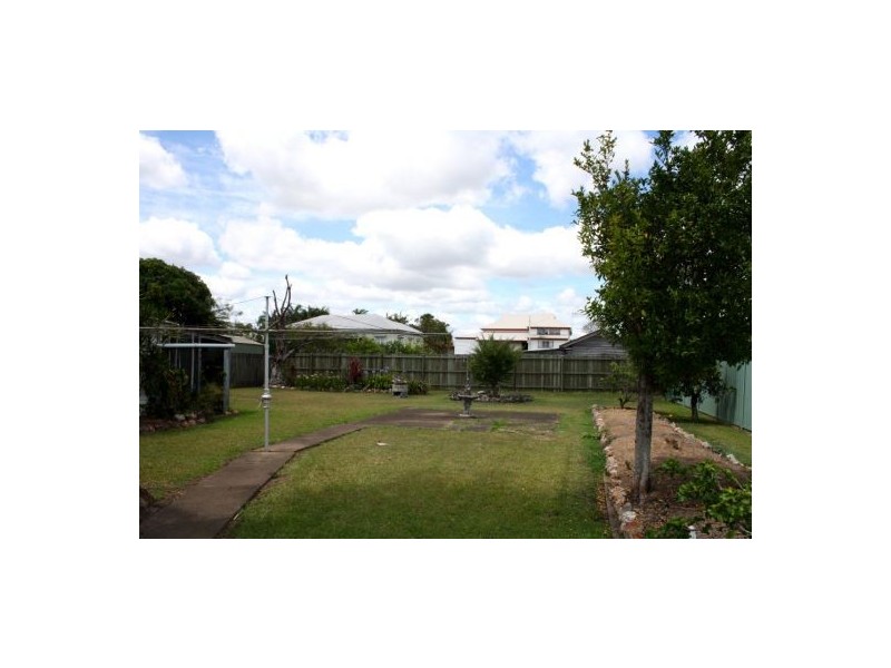 8 Garden Street, Maryborough QLD 4650