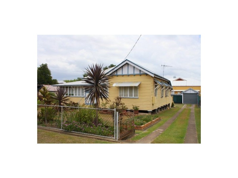 318 Ann Street, Maryborough QLD 4650