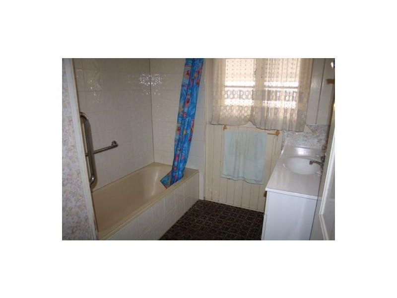 33 March Street, Maryborough QLD 4650