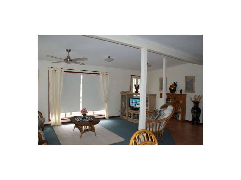 24 Annie Street, Howard QLD 4659