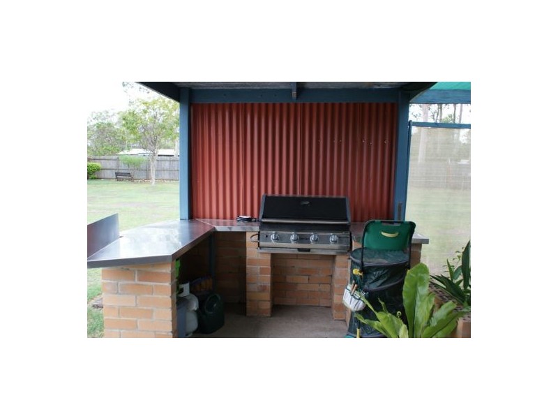 24 Annie Street, Howard QLD 4659