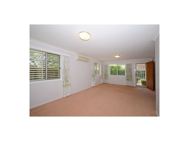 2 Aberdeen Avenue, Maryborough QLD 4650