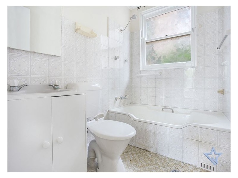 2/148a Blaxland Rd, Ryde NSW 2112