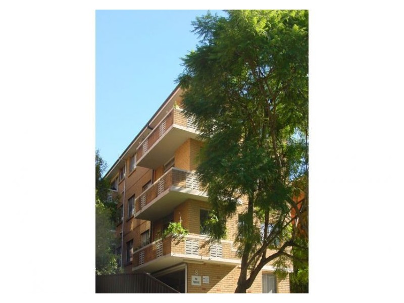 1/8 Curzon St, Ryde NSW 2112