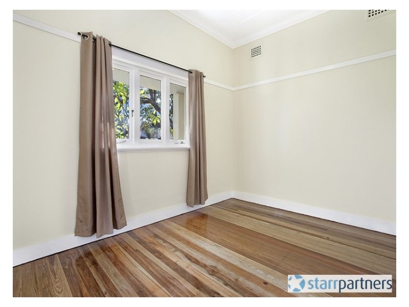 6 Forsyth St, West Ryde NSW 2114