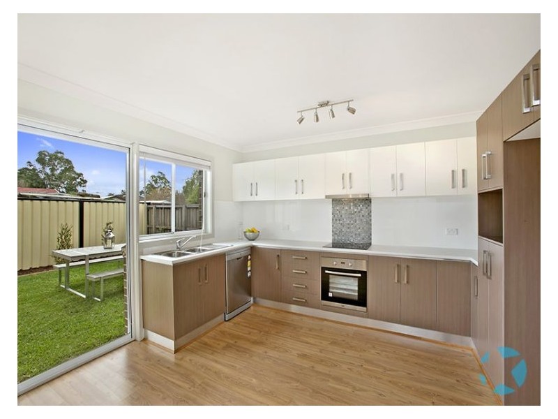 2&3/19 Barry St, Cambridge Park NSW 2747