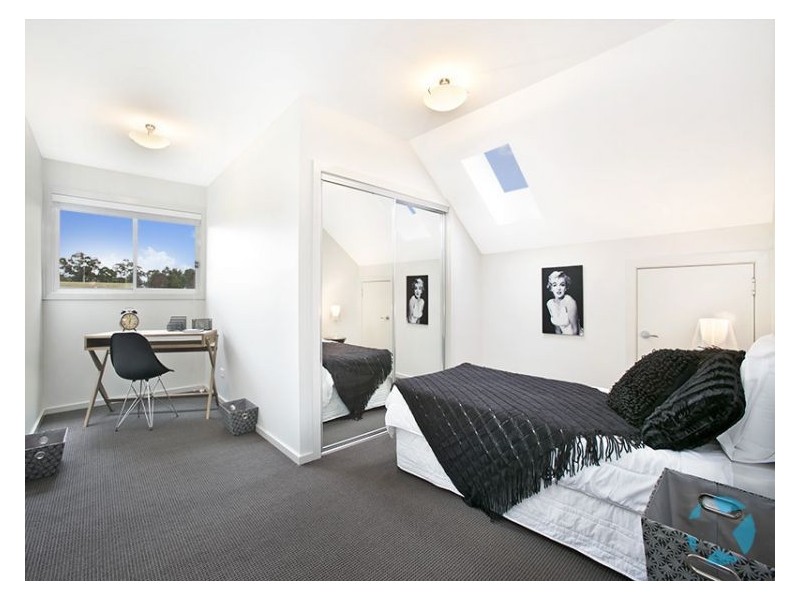 2&3/19 Barry St, Cambridge Park NSW 2747