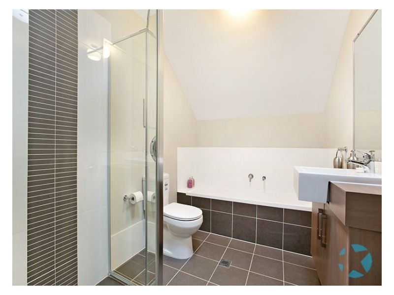 2&3/19 Barry St, Cambridge Park NSW 2747