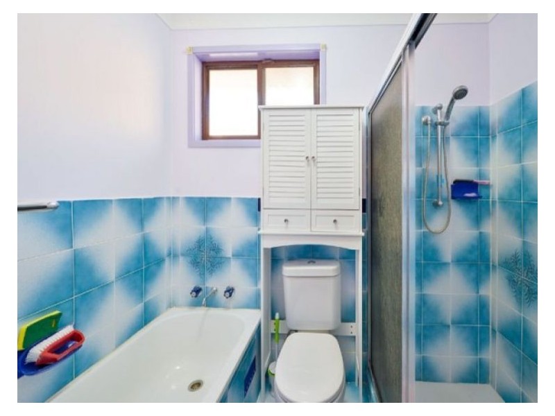 17 Woodcourt St, Ambarvale NSW 2560