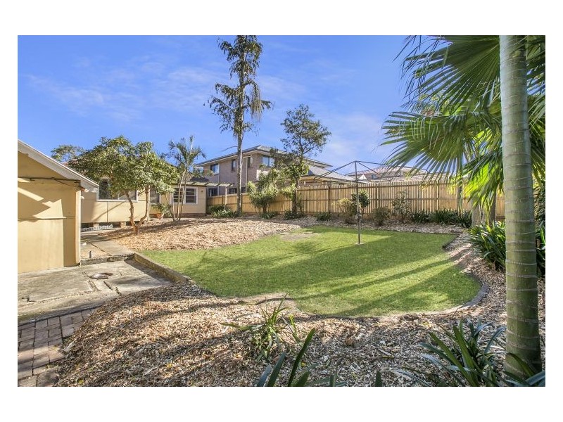 9 Macleay St, Ryde NSW 2112