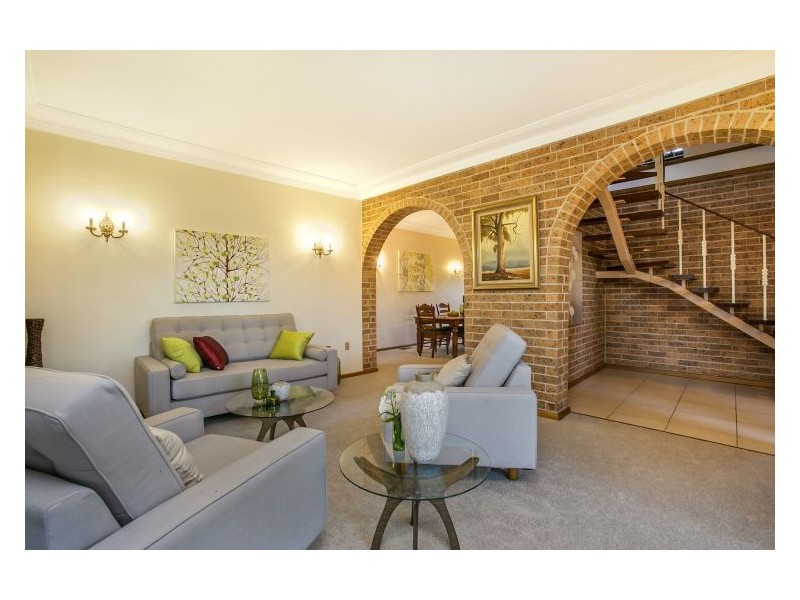 35 Coxs Rd, North Ryde NSW 2113