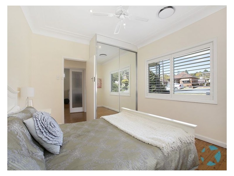 37 Addington Av, Ryde NSW 2112