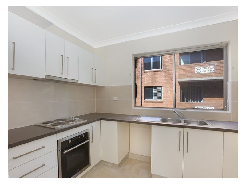 2/128 Lethbridge St, Penrith NSW 2750