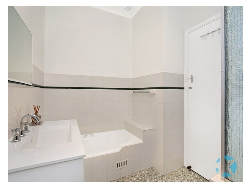 4 Lavarack St, Ryde NSW 2112