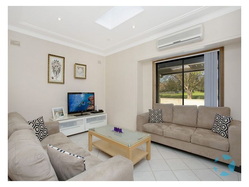 24 Smalls Rd, Ryde NSW 2112