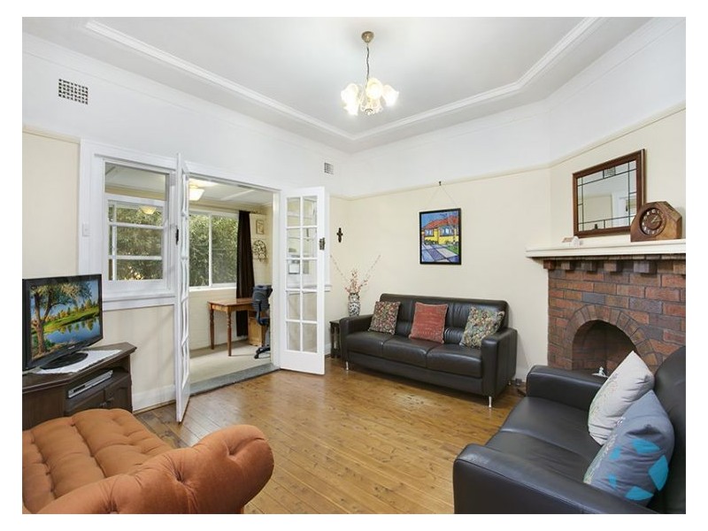 35 Balaclava Rd, Eastwood NSW 2122