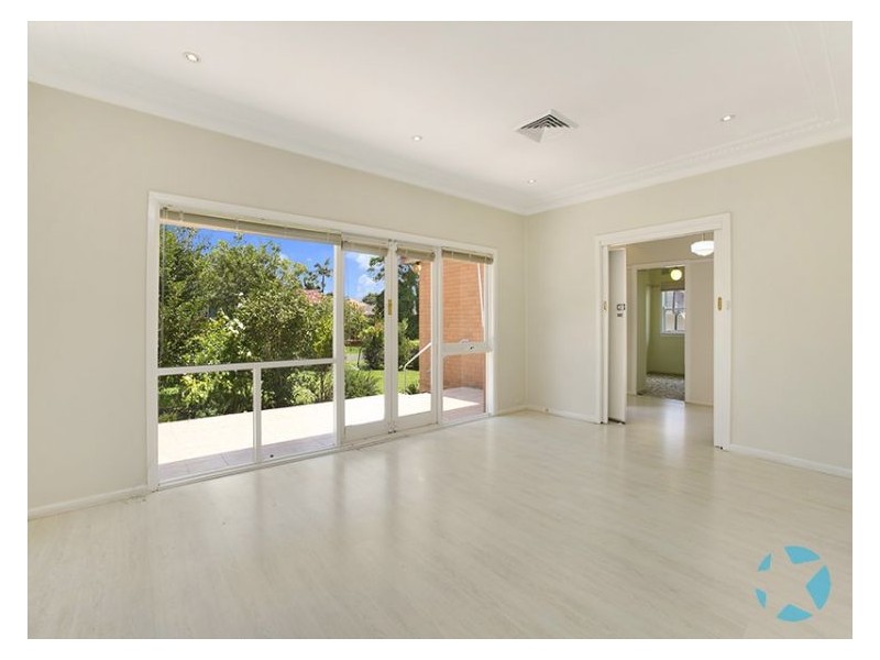 17 Santa Rosa Ave, Ryde NSW 2112