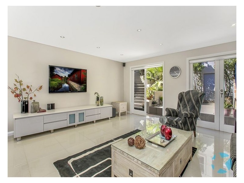 84 Moncrieff Dr, East Ryde NSW 2113