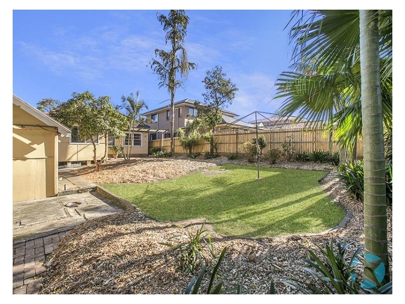 9 Macleay St, Ryde NSW 2112