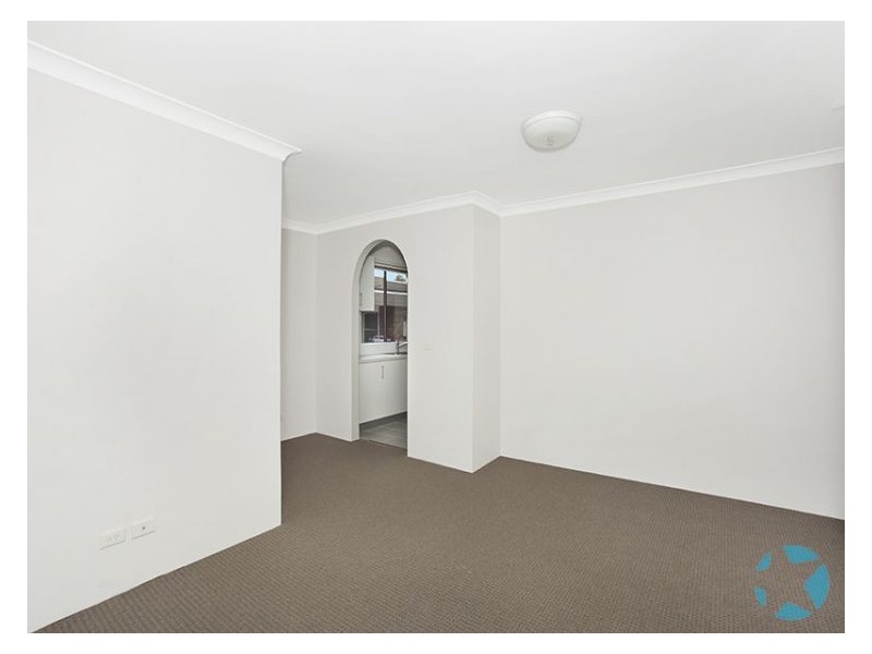 3/13 Meadow Cr, Meadowbank NSW 2114