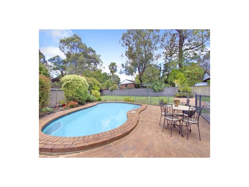 4 Glenda Place, North Rocks NSW 2151