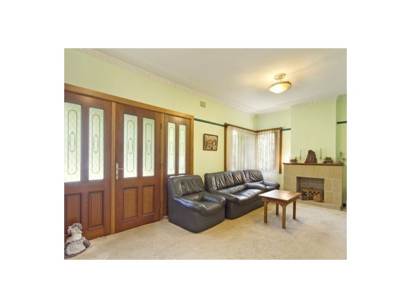 16 Deakin, West Ryde NSW 2114