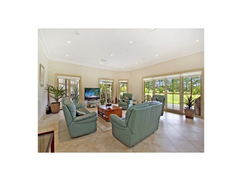 2 Hemers Road, Dural NSW 2158