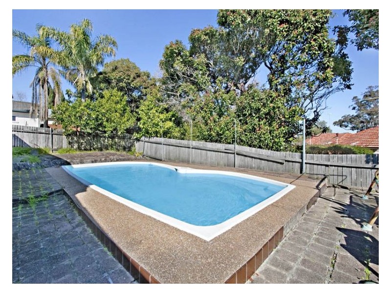6 Nerang Street, Ryde NSW 2112