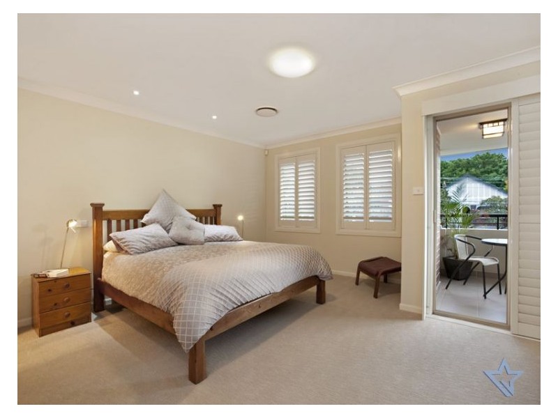 10 Riverside Avenue, Putney NSW 2112