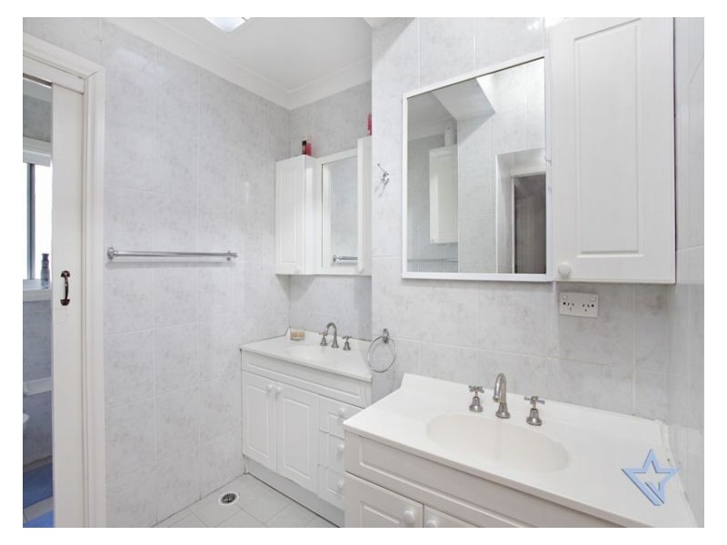 32 Clayton St, Ryde NSW 2112