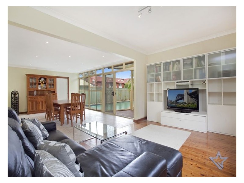 26 Rocca St, Ryde NSW 2112
