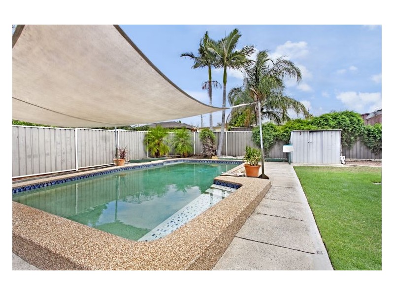 15 Beelong Crescent, Dharruk NSW 2770