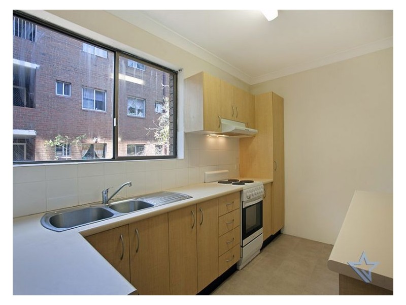 2/18 Early St, Parramatta NSW 2150