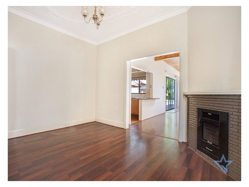 12 Kings Rd, Denistone East NSW 2112