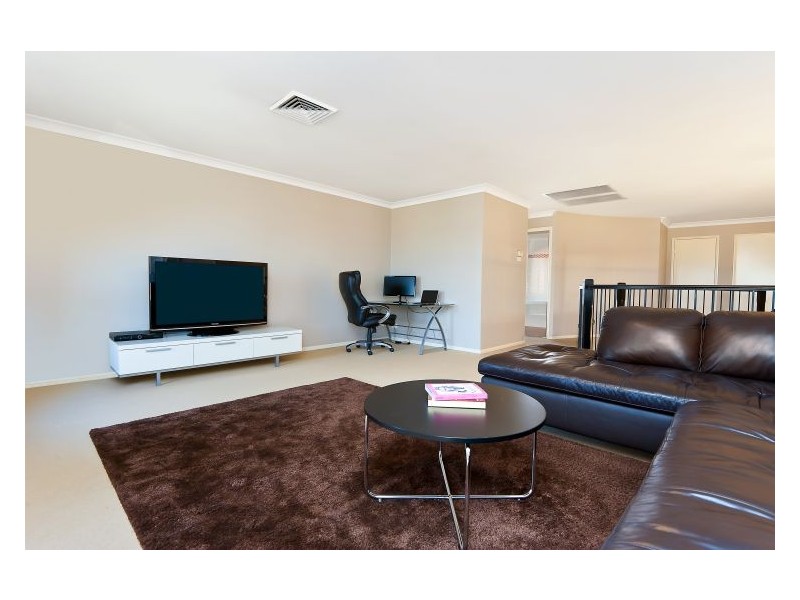9 Molise Av, Kellyville NSW 2155