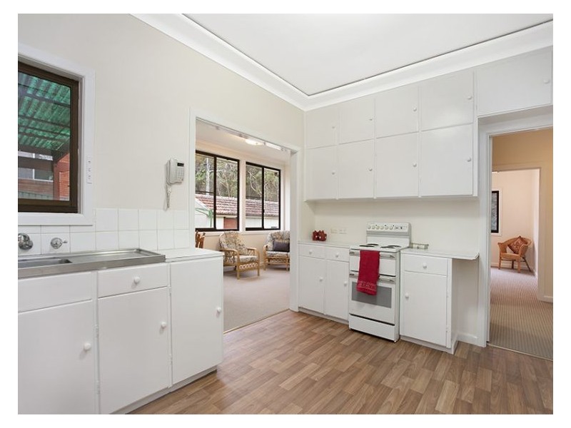 126 Cressy Rd, North Ryde NSW 2113