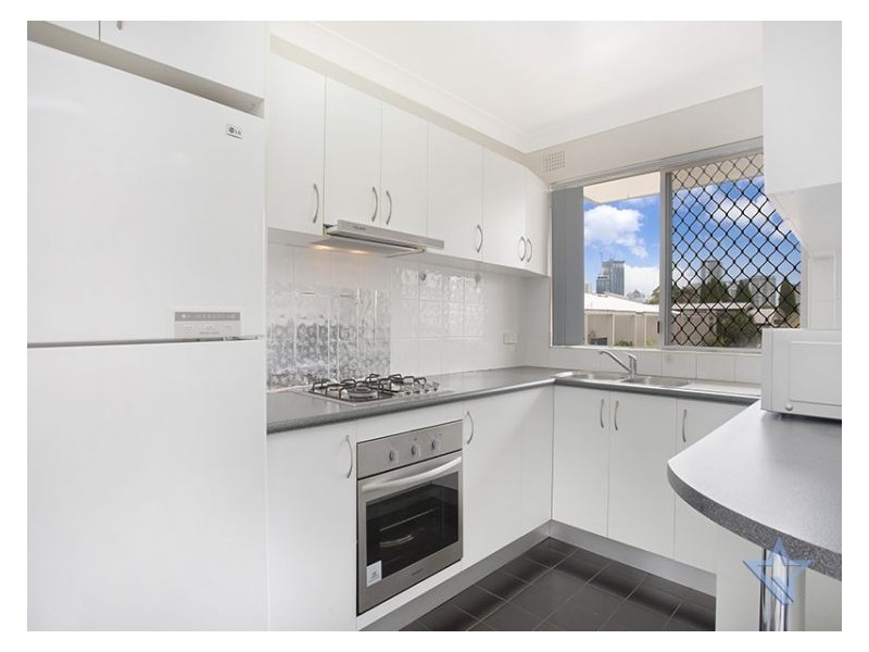 73/1c Kooringa Rd, Chatswood NSW 2067