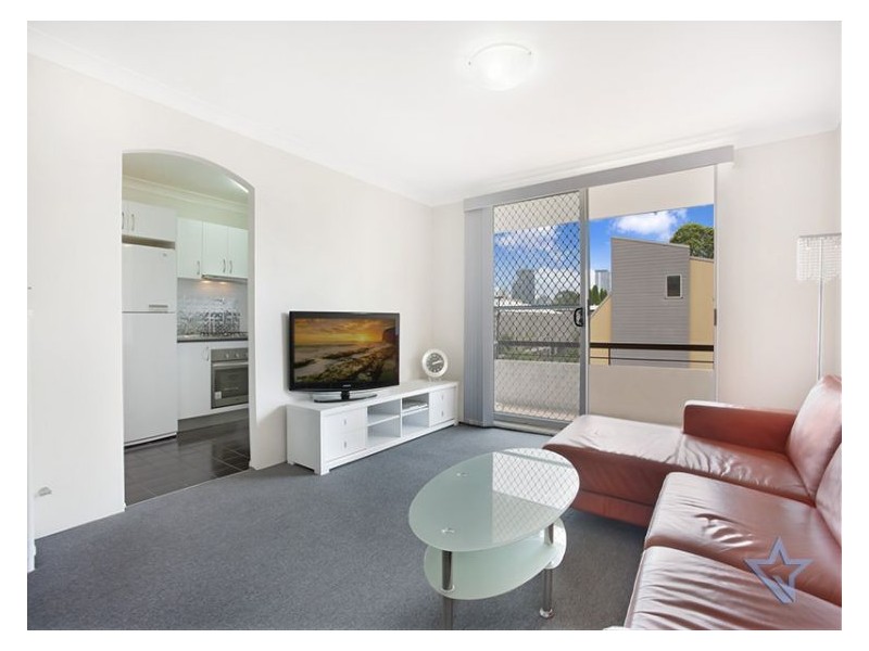 73/1c Kooringa Rd, Chatswood NSW 2067