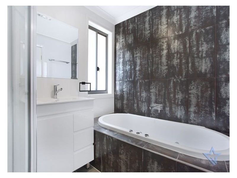 1/17 Fox Hill Cr, Prospect NSW 2148