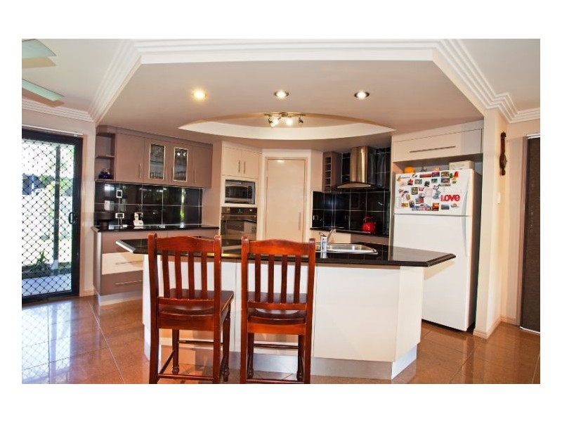 8 Friarbird Ave, Blacks Beach QLD 4740