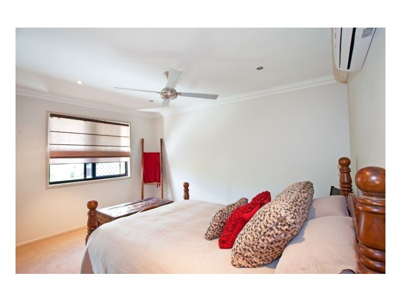 8 Friarbird Ave, Blacks Beach QLD 4740