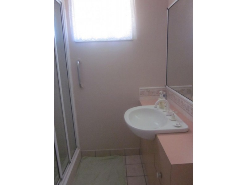 5 Stopher Crt, Beaconsfield QLD 4740