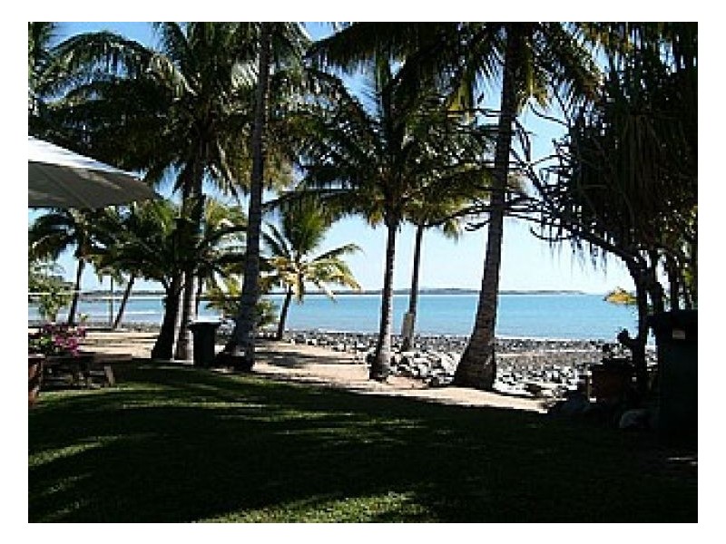 235/6 Beach Rd, Dolphin Heads QLD 4740