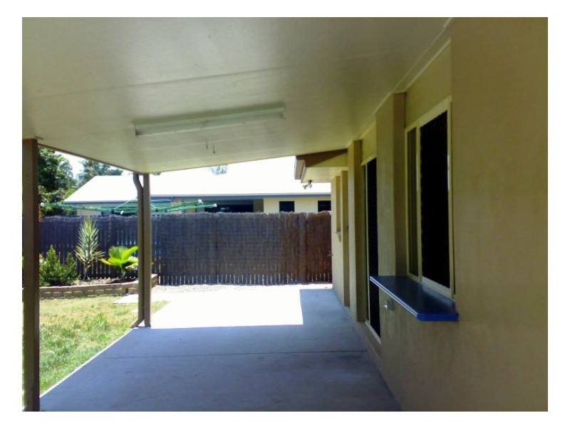20 Beachside Place, Shoal Point QLD 4750